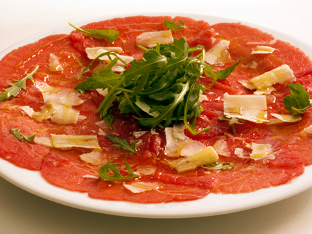 Para picar en Cambrils carpaccio