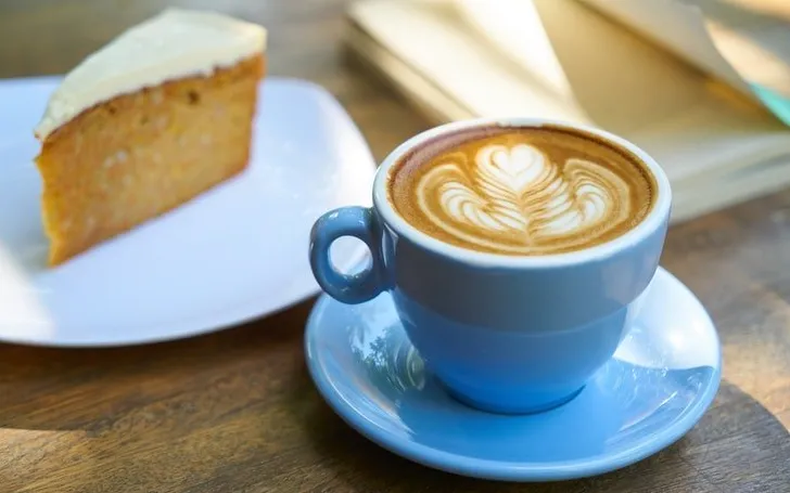 Despierta tus sentidos: Maridaje de café y postres